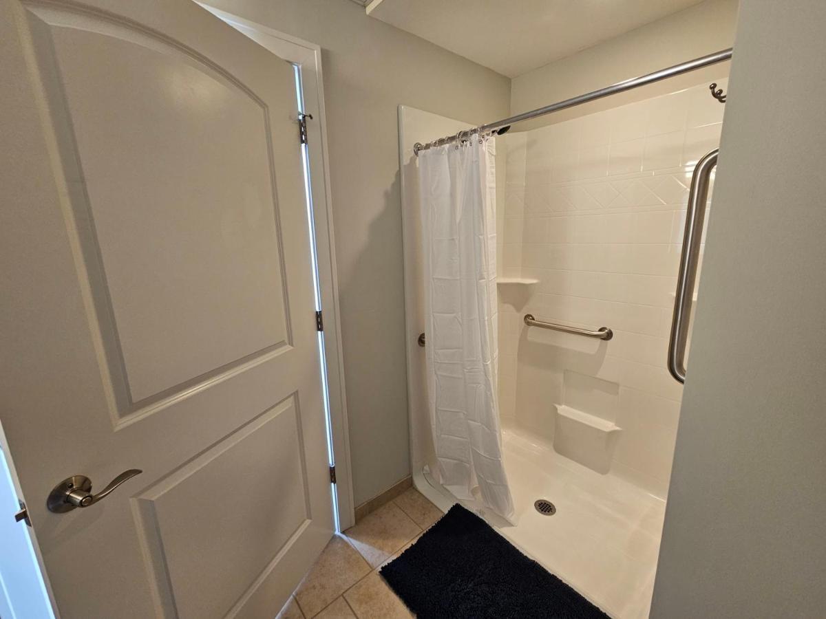 Gorgeous And Spacious Studio At The Historic Inman - 200 Champaign Eksteriør bilde